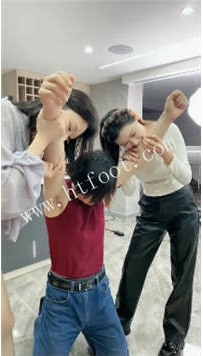 ZB4167 银儿】暴打踢踹52分钟