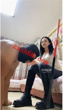 TLZB26212沐阳大大-调刑奴暴打爆踹白袜除臭裸足清理舔脚48分