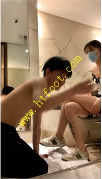 TL18629 默默s网红模特首调狗24分钟