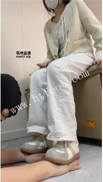ZB4158 深情】找素人洗脚22分钟