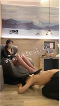ZB4756 精灵姐】长腿调教24分钟